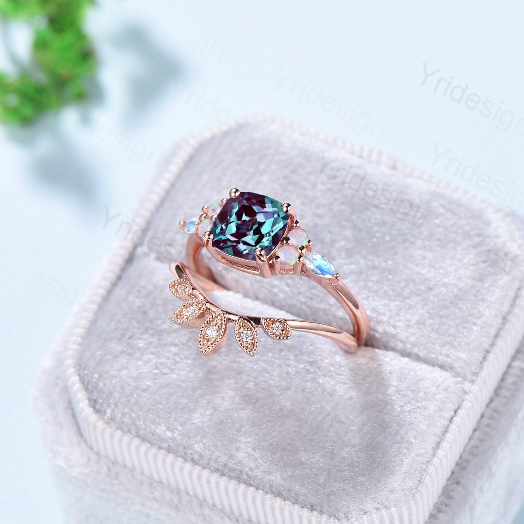 August vintage hot sale cushion moissanite