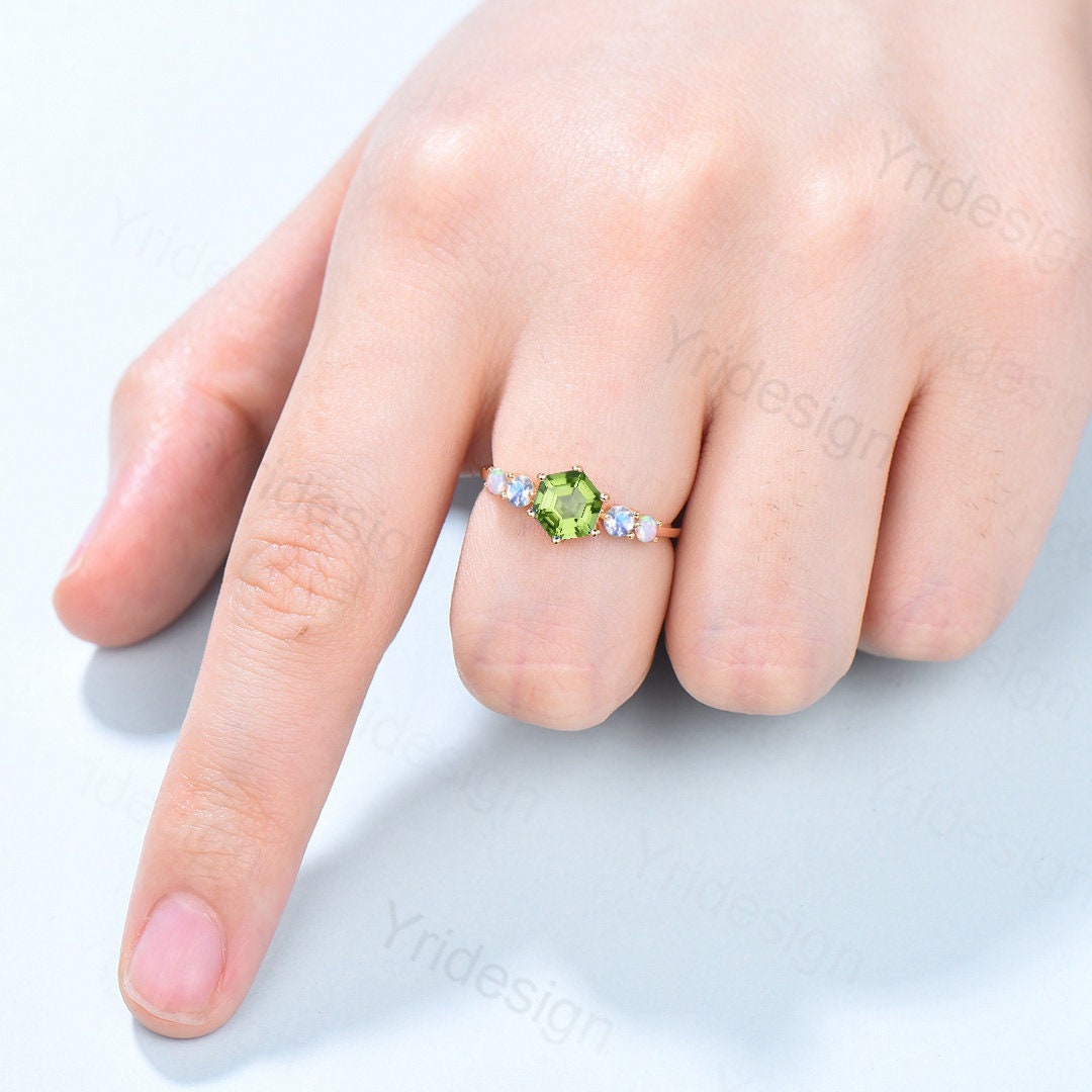 Peridot ring good Sterling Silver, Peridot ring for Women, Peridot ring silver, Peridot ring minimalist, Peridot Ring Band