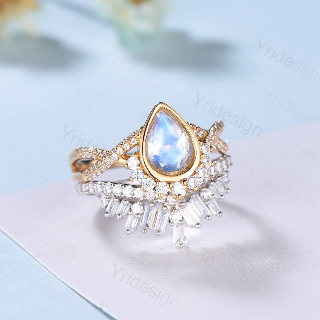 Female moonstone hot sale engagement ring