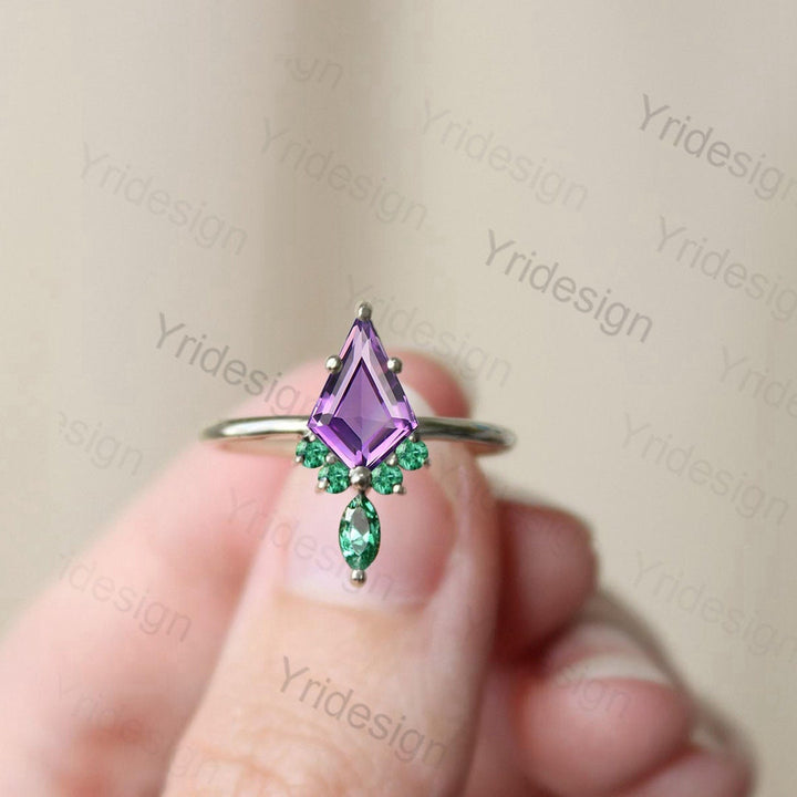 Vintage Amethyst Engagement Ring Art deco Kite Cut Amethyst Ring Cluster Emerald Wedding Ring Women February Birthstone Anniversary Gift - PENFINE