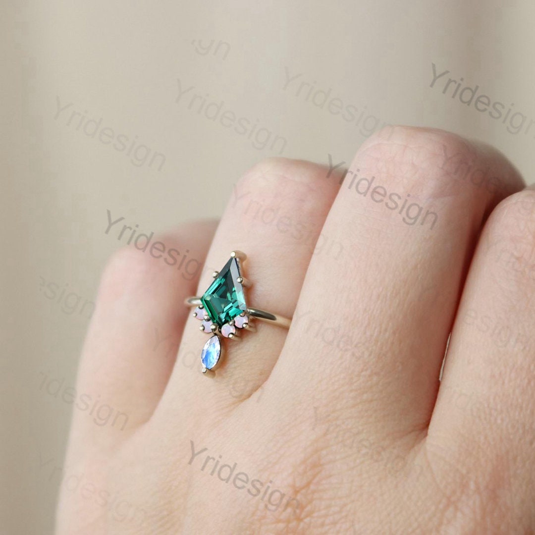 Unique Kite cut alexandrite ring Vintage alexandrite engagement ring solid gold antique opal moonstone promise ring wedding ring for women - PENFINE