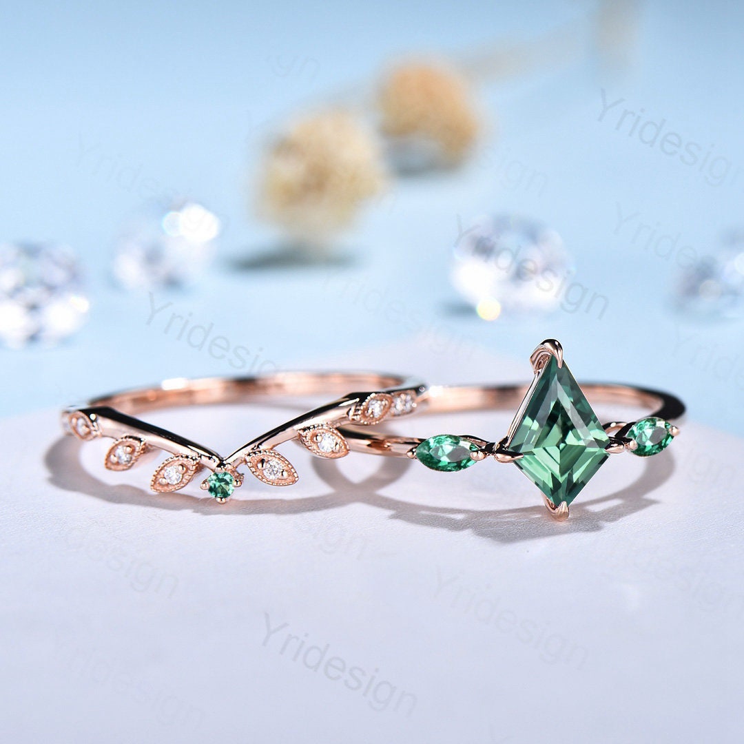 Unique Green Sapphire Engagement Ring Set Kite Cut Rose Gold Vintage Green Gemstone Wedding Ring Set Women Teal Sapphire Anniversary Gift