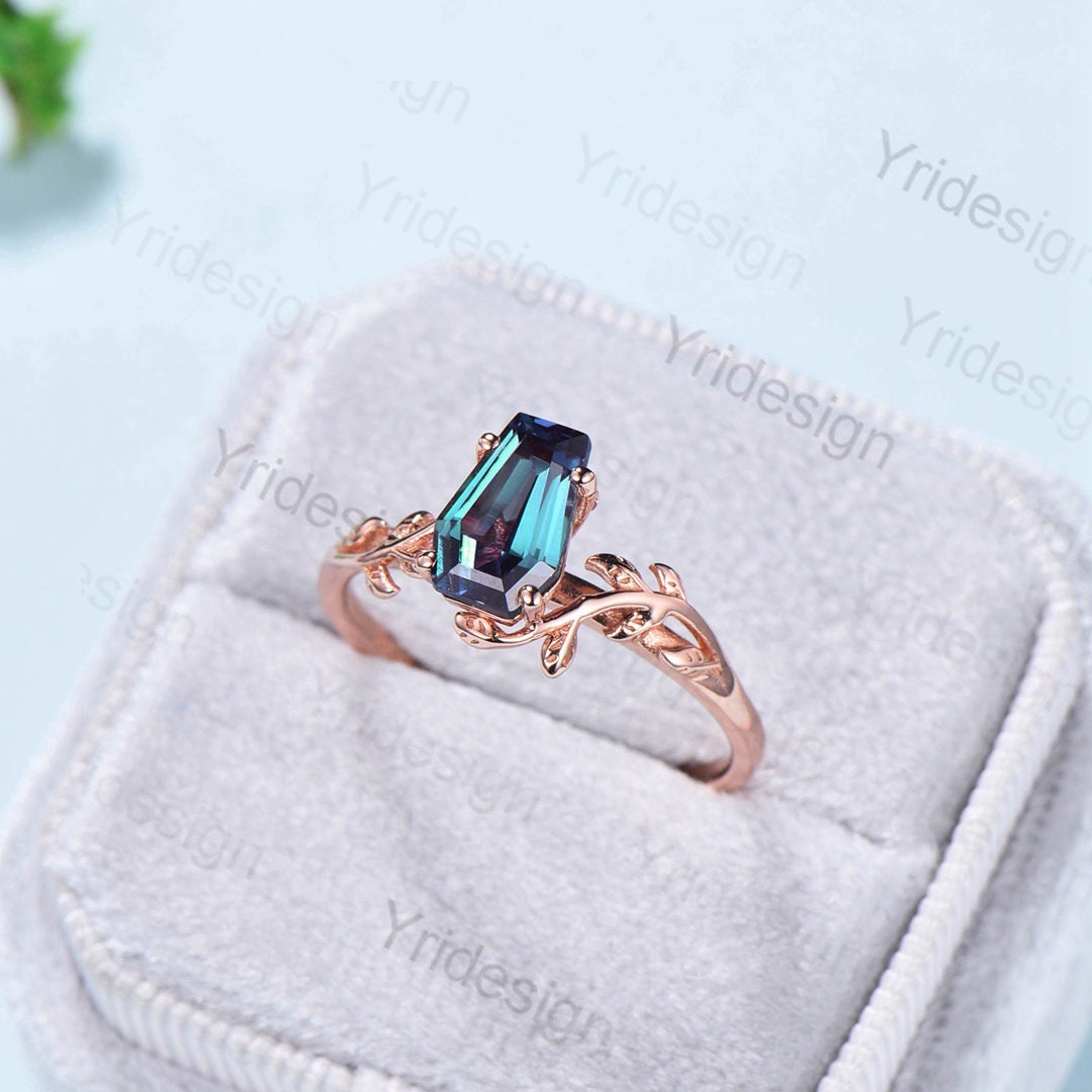 Leaf branch Alexandrite Ring Vintage Unique Coffin shaped Alexandrite engagement ring Solitaire Gold Natural inspired wedding ring for women - PENFINE