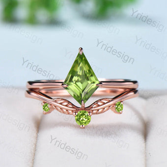 Minimalist Peridot Ring kite shaped Dainty engagement ring set rose gold Solitaire Bridal Set leaf stacking band vintage August birthstone - PENFINE