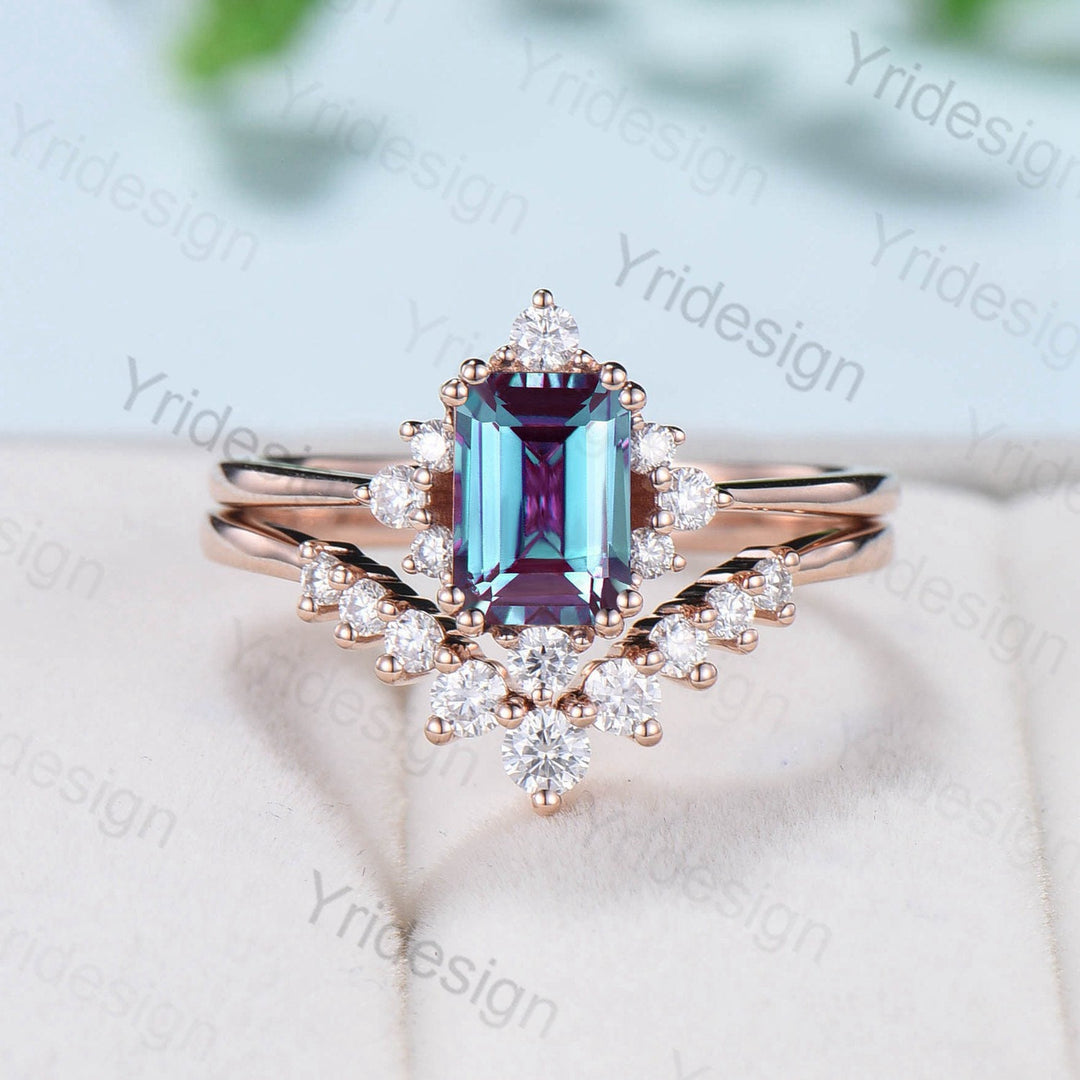 Vintage Emerald Cut Alexandrite Engagement Ring Set 14K Rose Gold Unique Alexandrite Moissanite Wedding Set Gift For Women June Birthstone - PENFINE