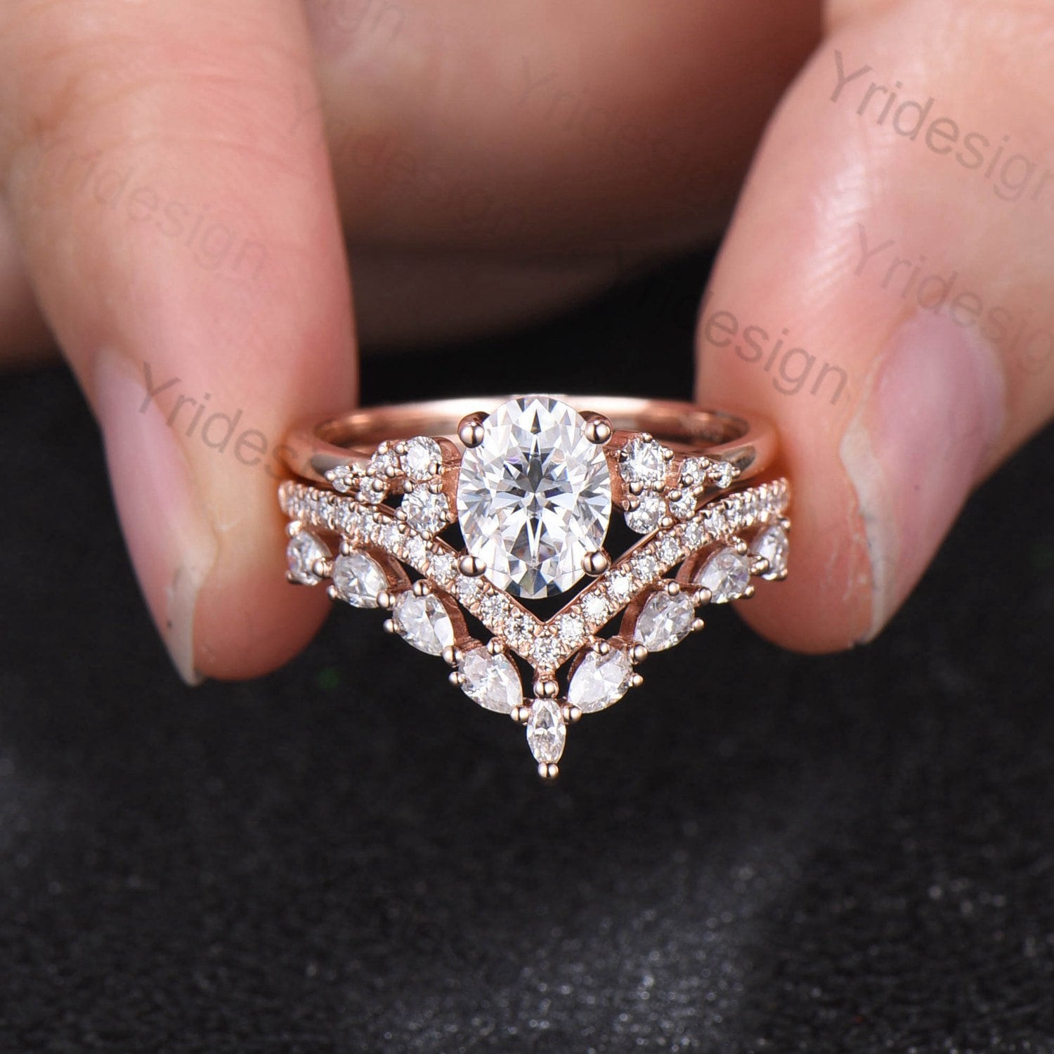 Rings With Moissanite