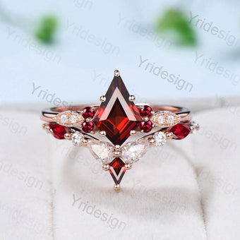 Vintage Kite Cut Garnet Ring For Women Silver Rose Gold Unique Natural Garnet Engagement Ring Art Deco Marquise Milgrain Wedding Ring Set - PENFINE