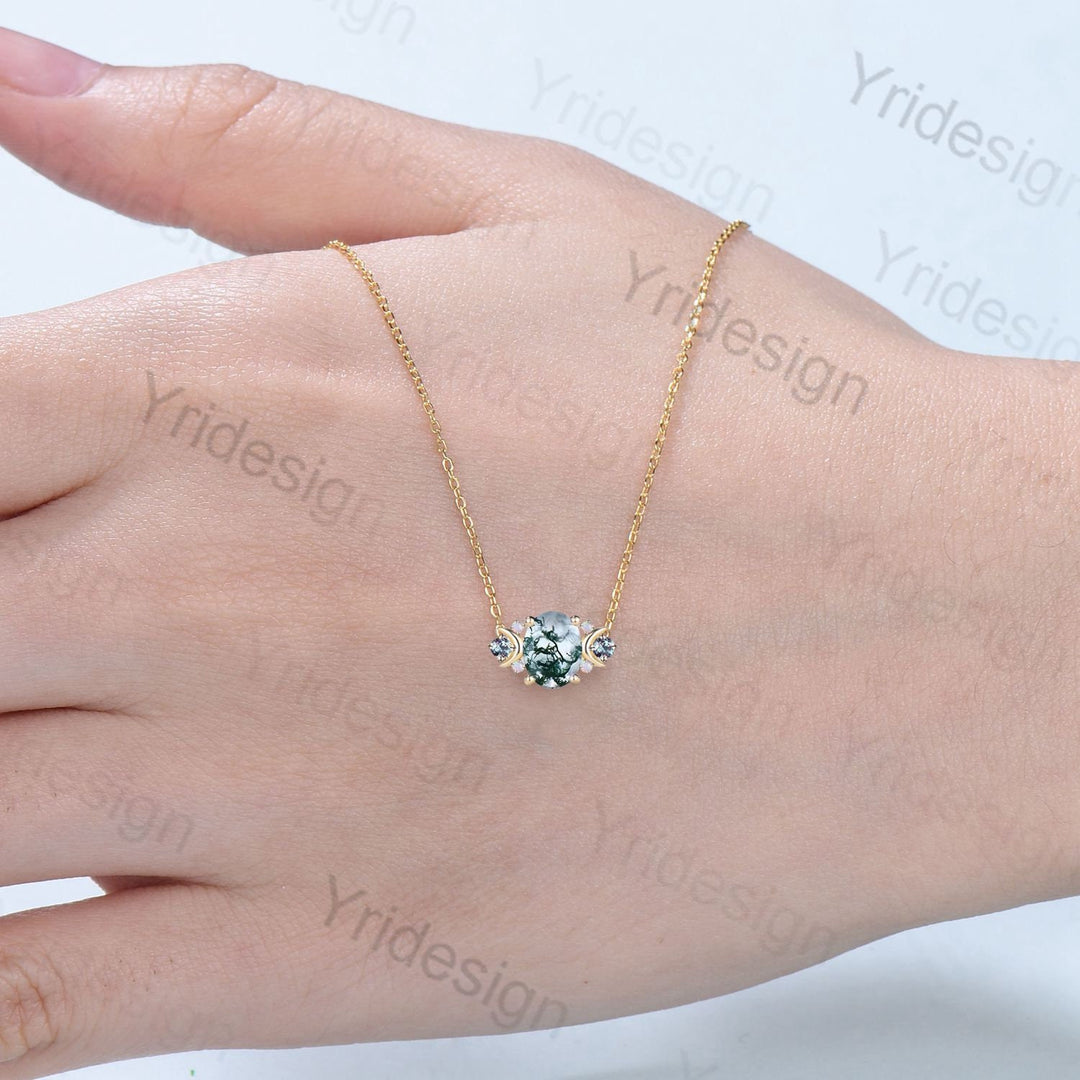 Vintage Moon Green Agate Pendant Necklace Unique Nature Inspired Moss Agate Pendant Alternative Cute Alexandrite Opal Necklace For Women - PENFINE