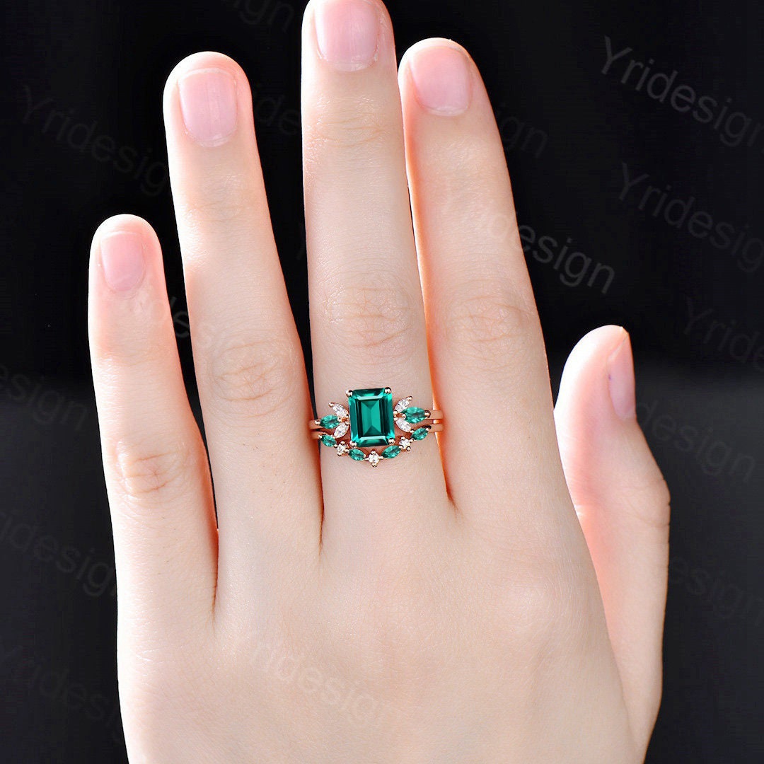 Antique Emerald Engagement Ring Set For Women Art Deco Emerald Cluster Wedding Ring Set Red Ruby Gemstone store Ring Set Emerald 2 Piece Ring Set