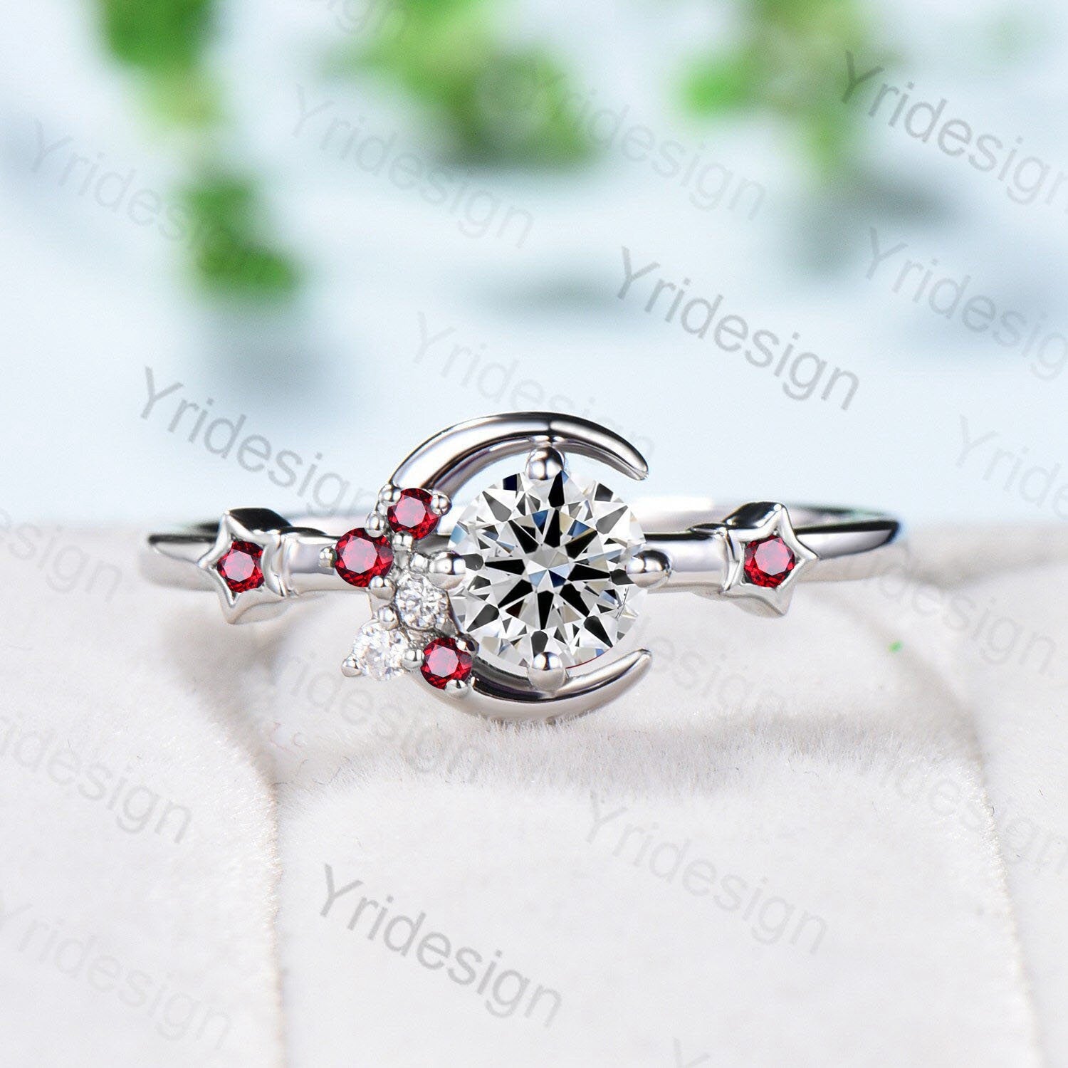 Huitan Dazzling 3 Rows CZ with Big Round Zircon Elegant Women Wedding Rings  High Quality Delicate Girl Gift Ring Fashion Jewelry