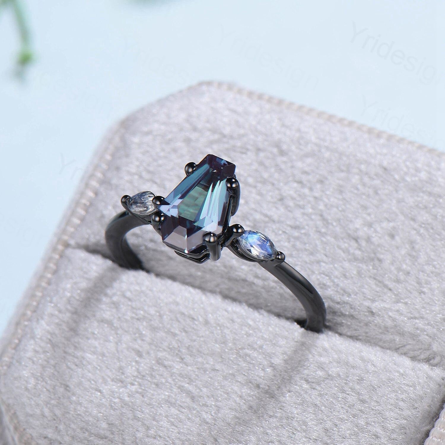 Black gold deals aquamarine rings