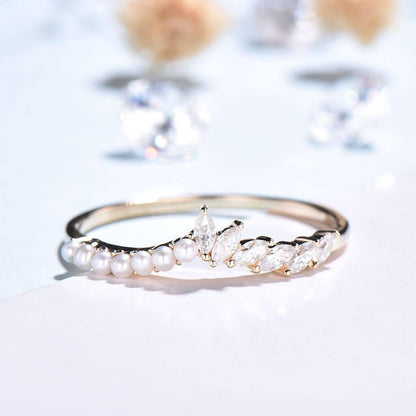 pear and moissanite wedding ring