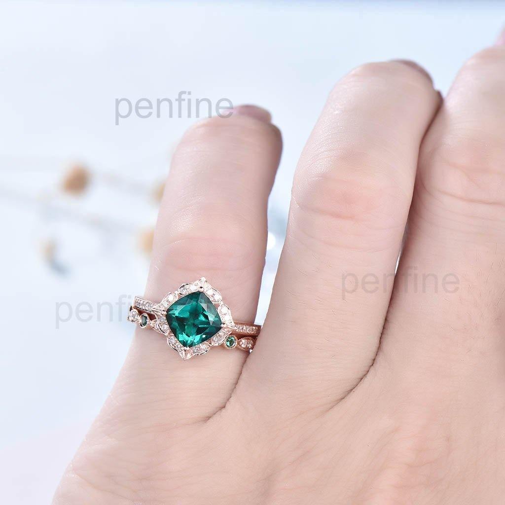 Floral Cushion Emerald Diamond Halo Engagement Ring Set 2pcs - PENFINE