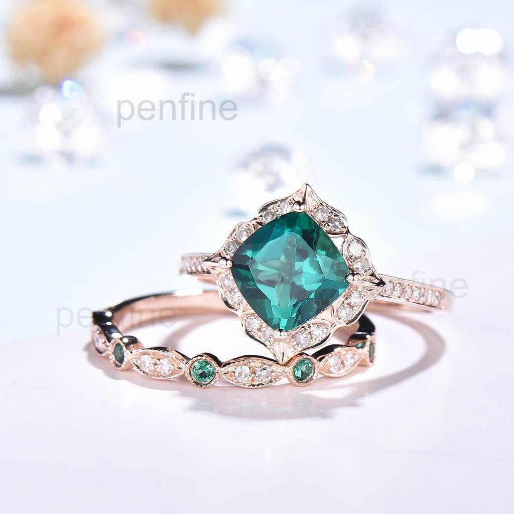 Floral Cushion emerald ring set